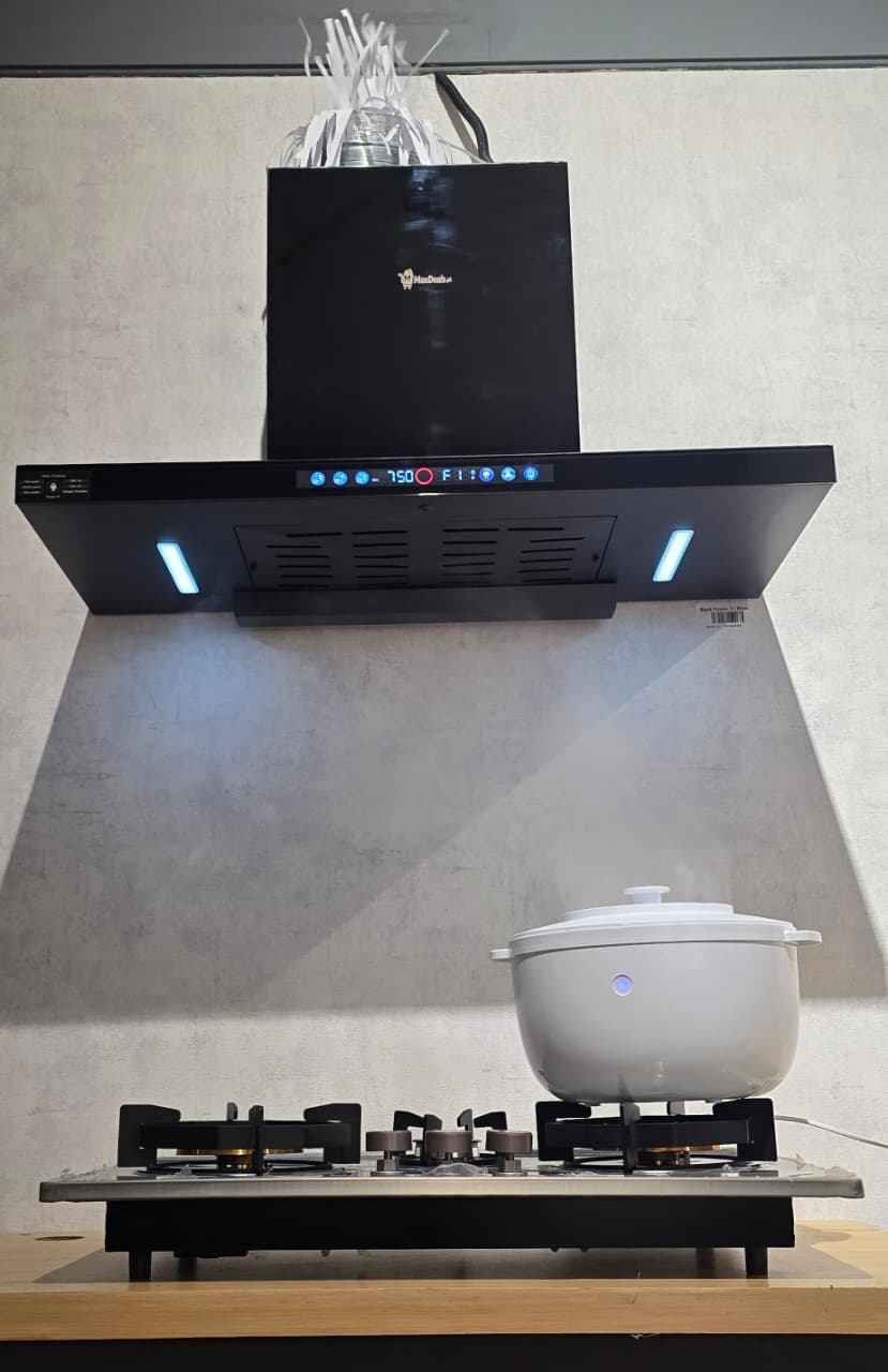Black Fusion 11 Hood | Exchange Offer – Save Rs.10,000 | Auto Clean Kitchen Chimney